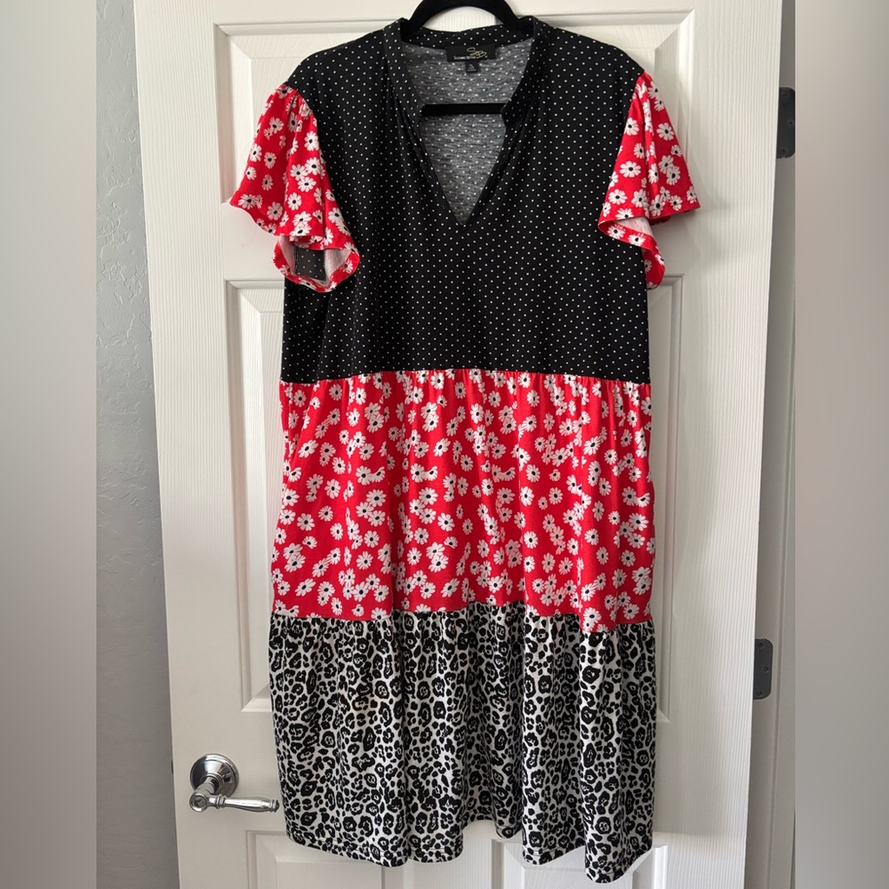 Suzanne Betro Tiered Floral Color-block Dress